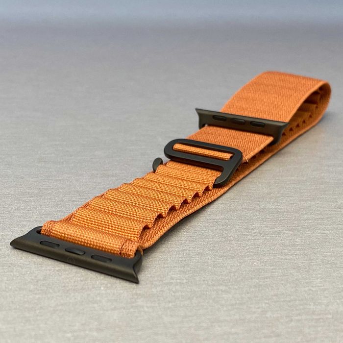 Apple Watch 49mm | Terra Cotta Black Titanium Alpine Loop L | NOVA