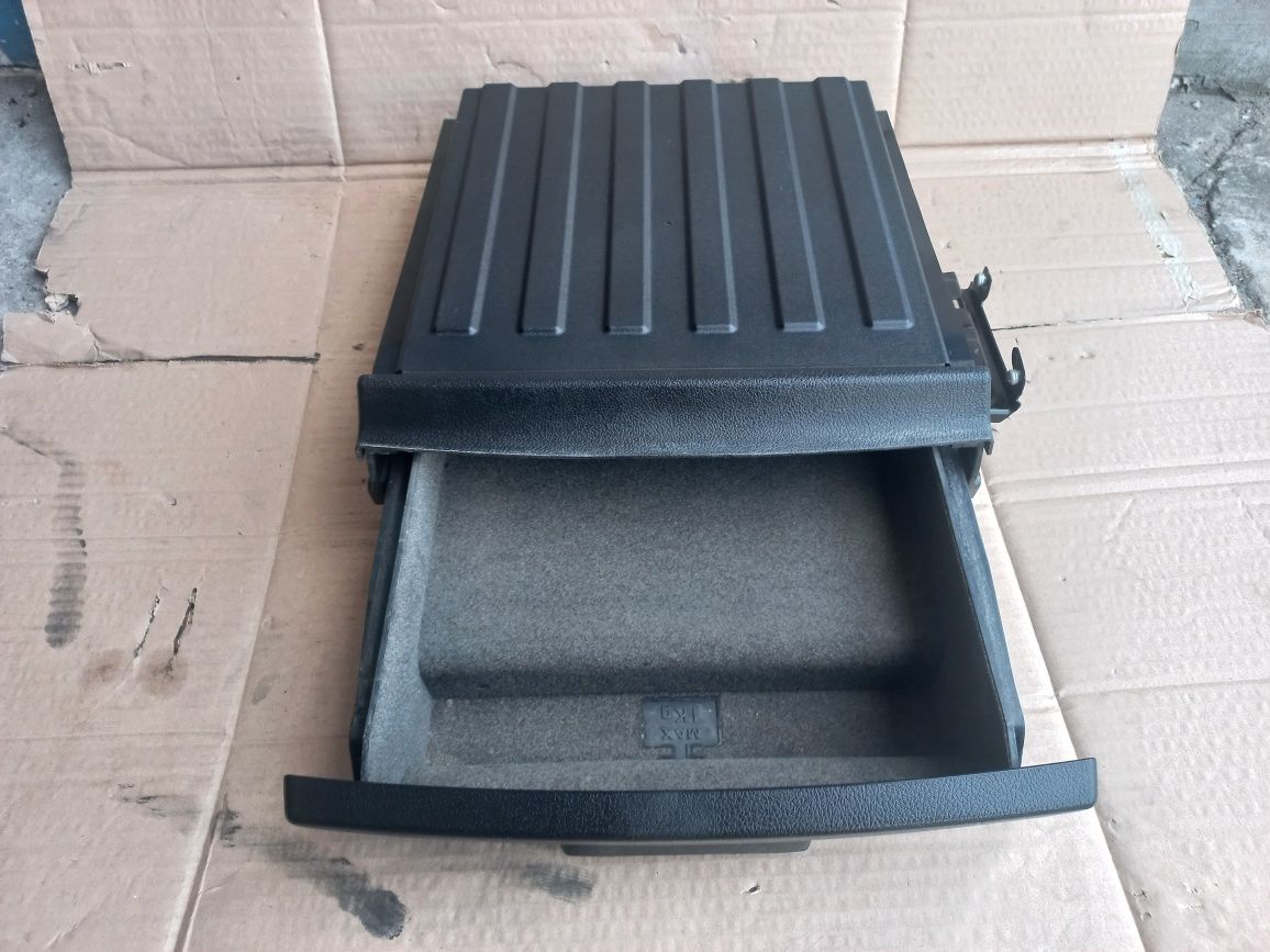 Schowek pod fotel przedni ford s-max galaxy