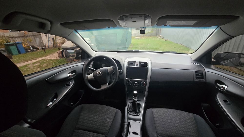 Продаю Toyota Corolla 2011г