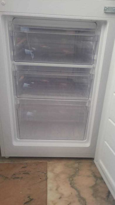 *Vendo Frigorífico Combinado ST KUNFT KC9113* (Estático - 262L