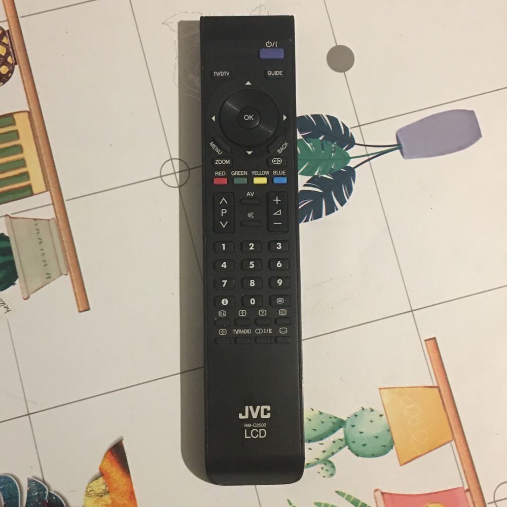 Pilot tv jvc rm-c2503 LCD