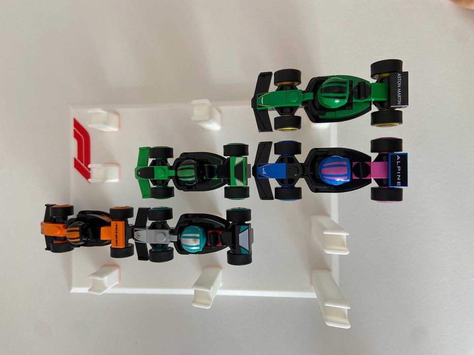Suporte para mini carros de F1 LEGO - Branco