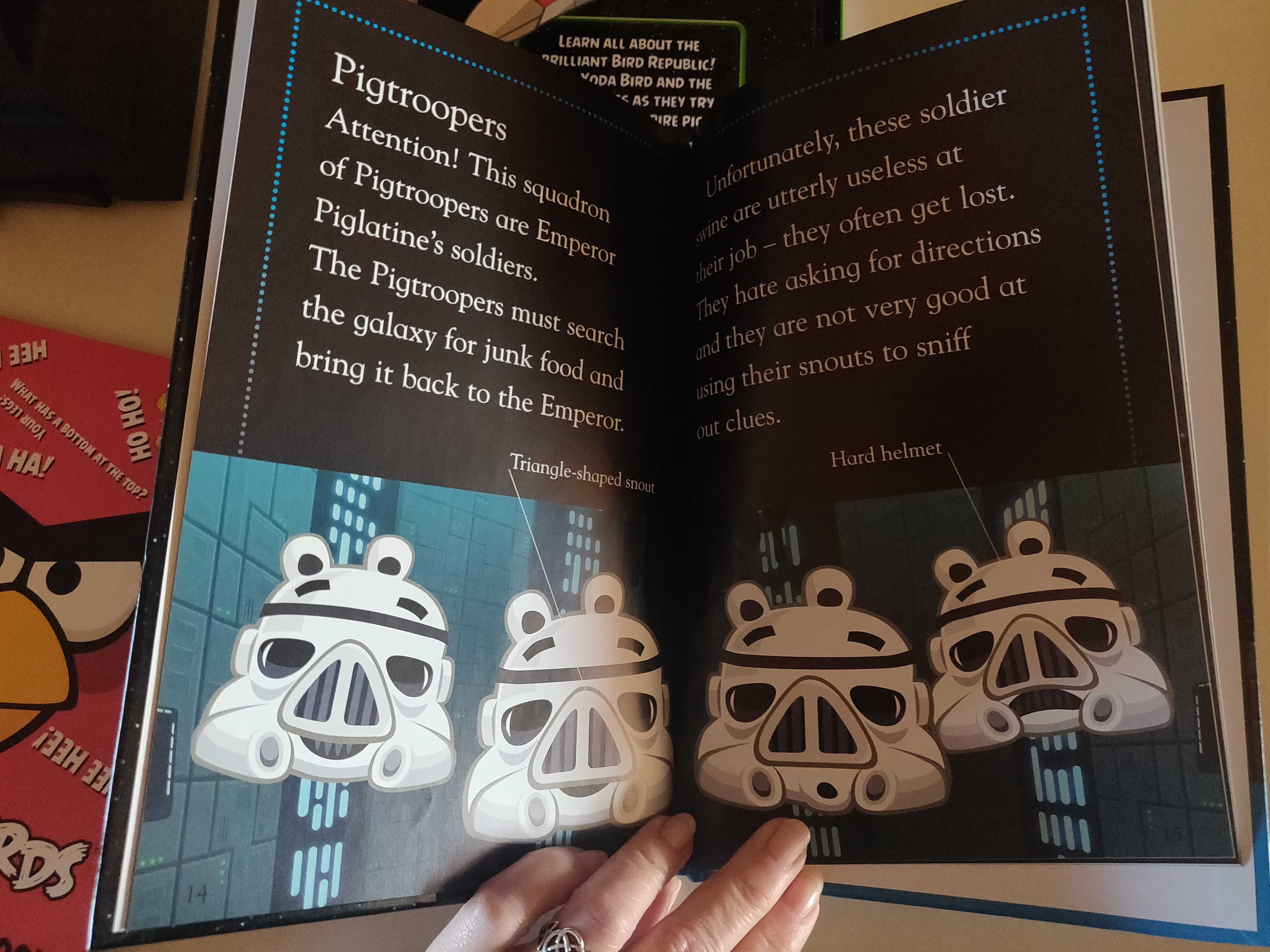 Angry birds książeczki i 2 DVD z bajkami