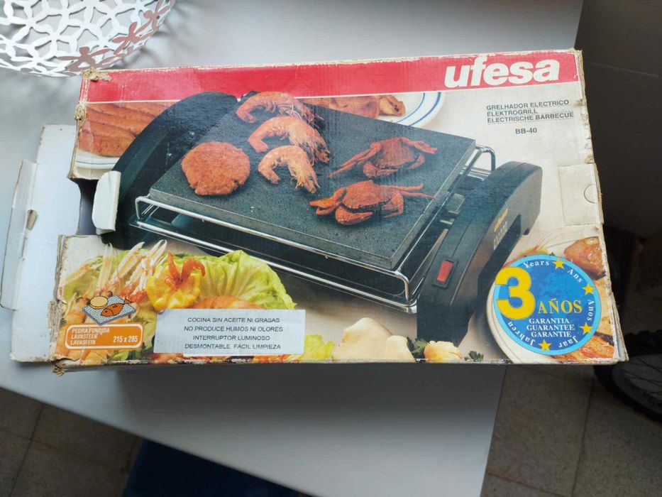 Grelhador eléctrico Ufesa de pedra fundida