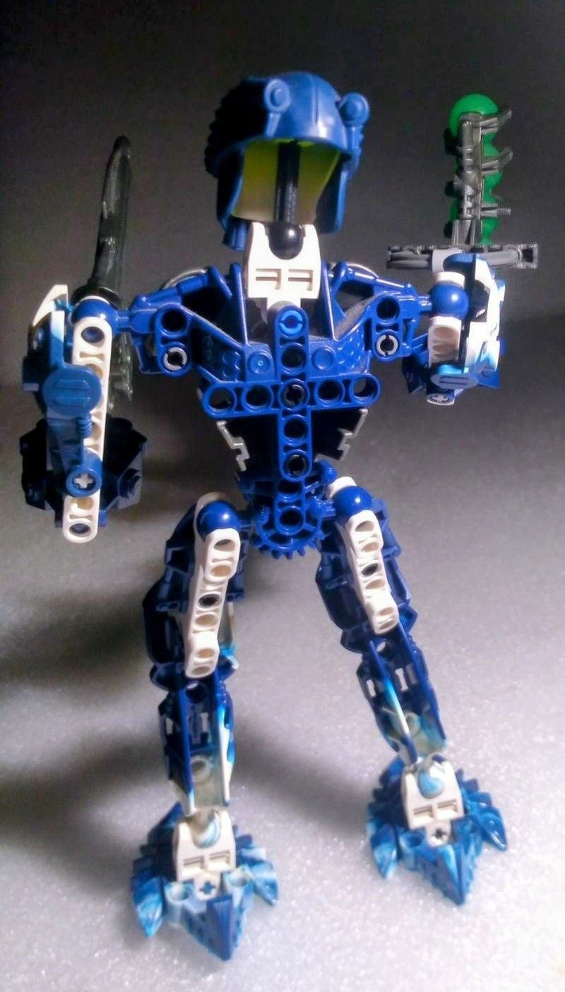 Figura Lego Bionicle Inika Toa hahli (8728) de 2006 completo com caixa