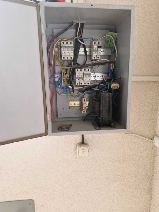 Сдам гараж 50м2, а/к ЗАРЕЧНЫЙ,ул.Героев Крут,12 МКР,- 5.5мх9м.х3.8 м