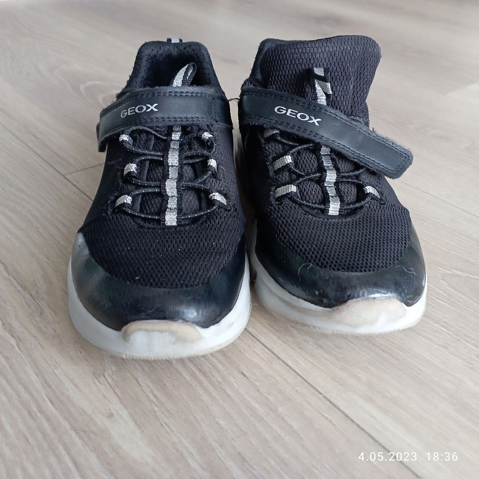 Buty geox respira 34 czarne dziewczęce Adidasy