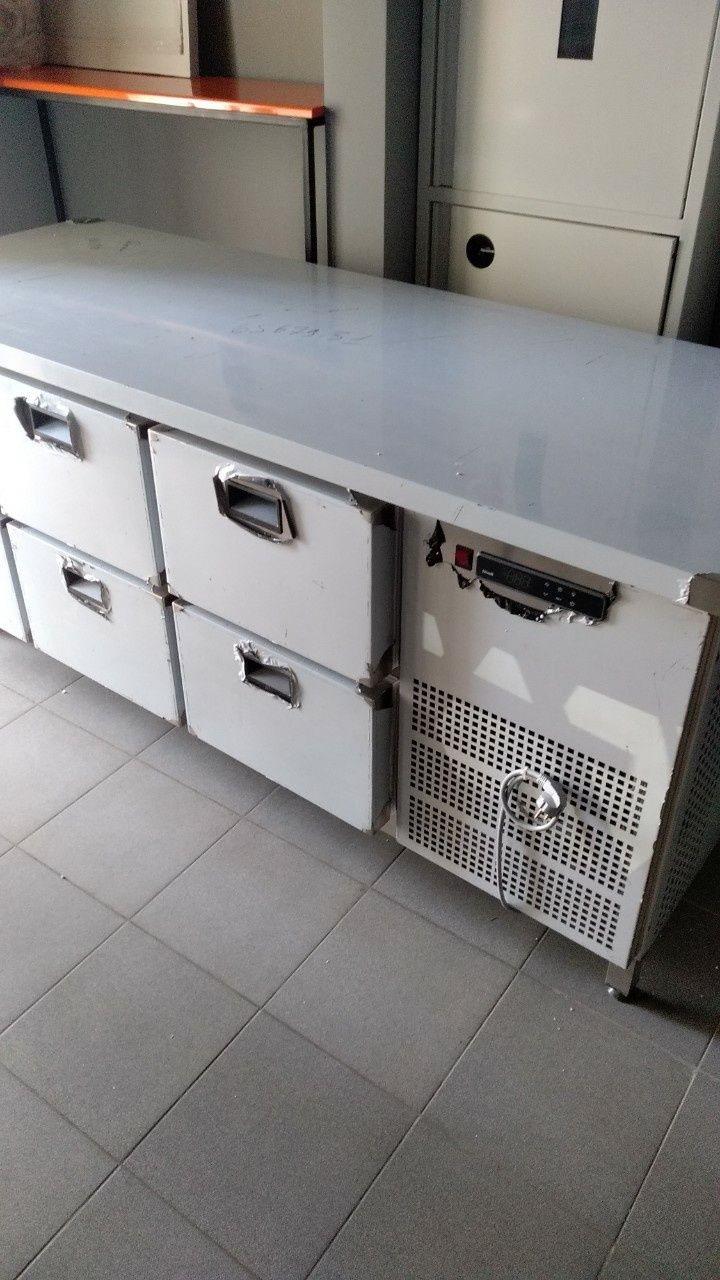 Холодильний Стіл від Виробника Холодильный стол