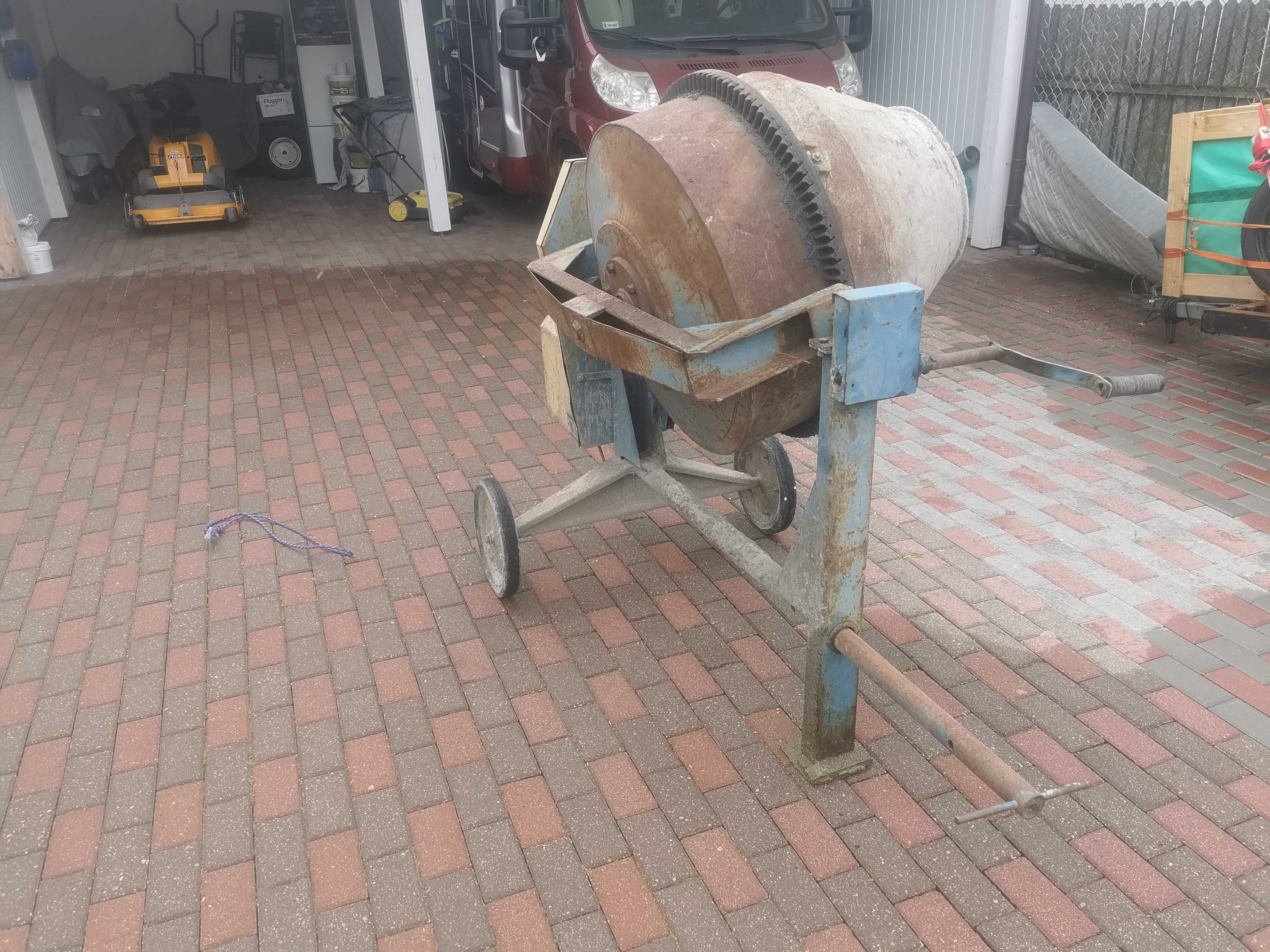 Betoniarka  silnik 1,1KW  150l