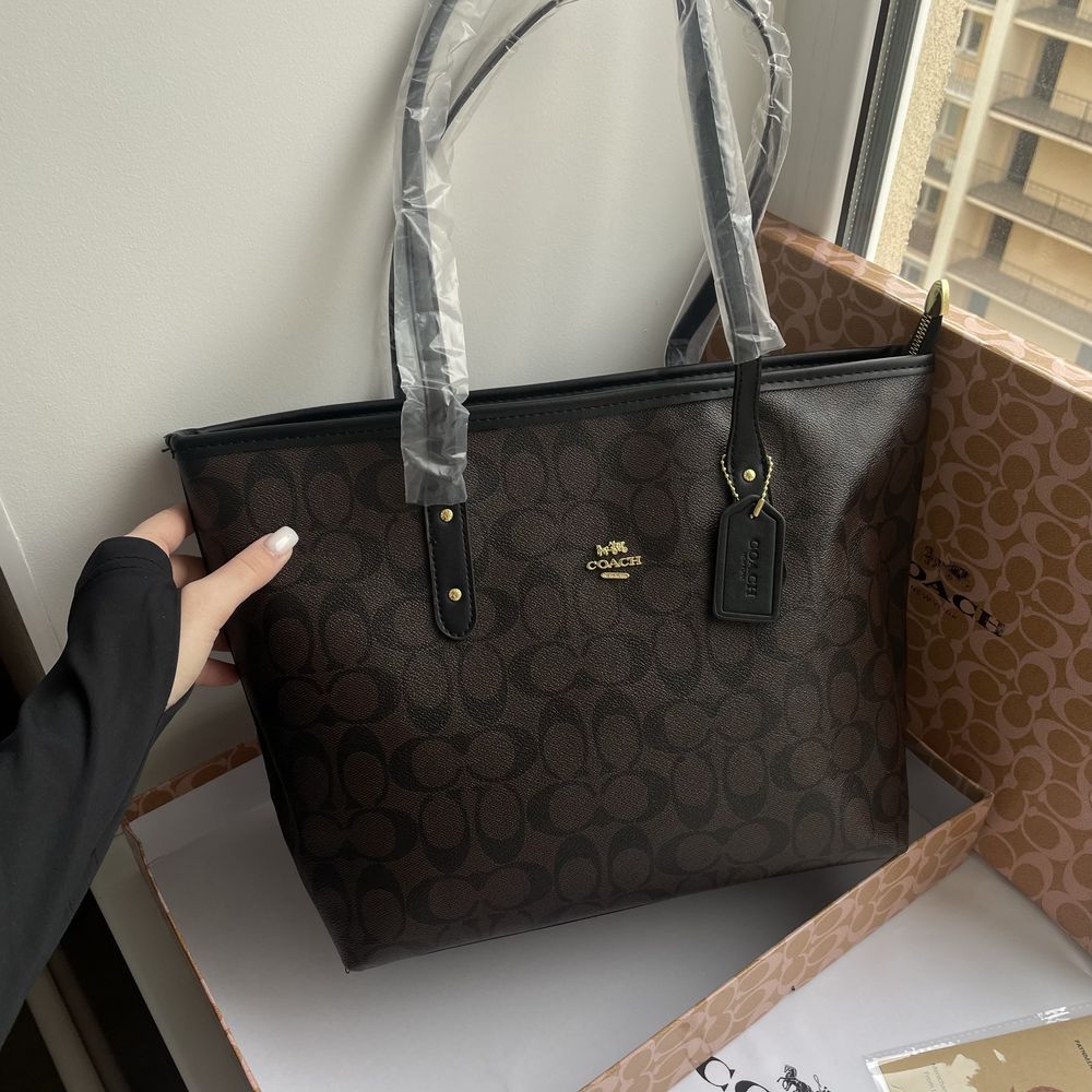 Сумка coach шопер монограмная