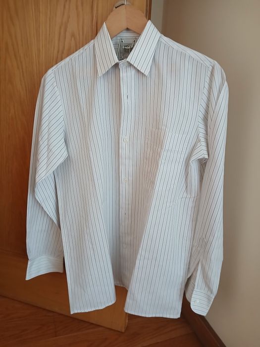 Vendo 2 Camisas Homem