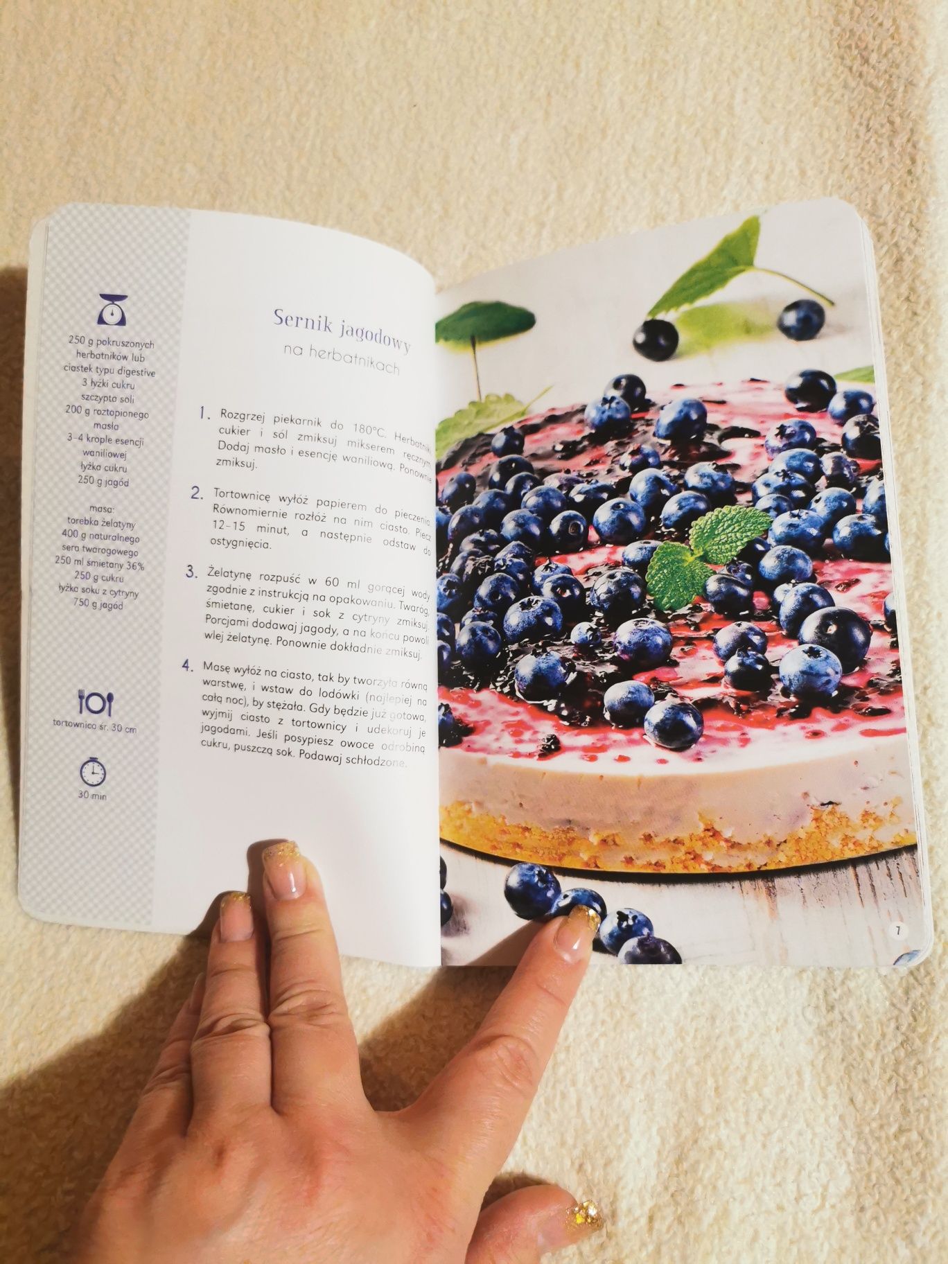 Książka ciasta z owocami lekko i zdrowo