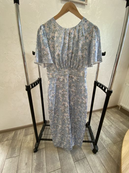 Плаття сукні