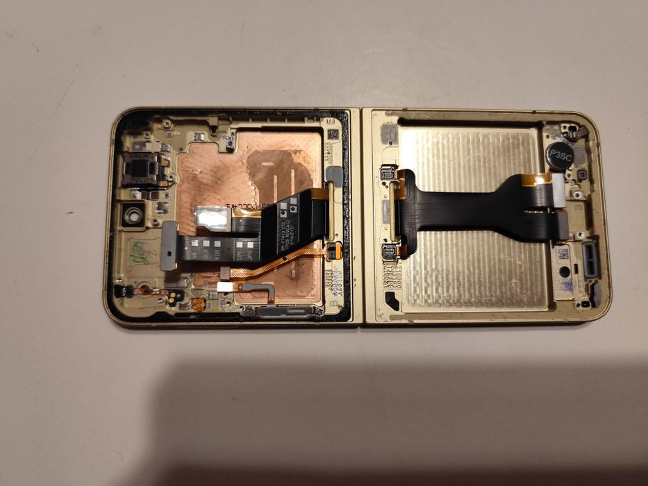 Flip z 6 ramka złota  ( żółta)