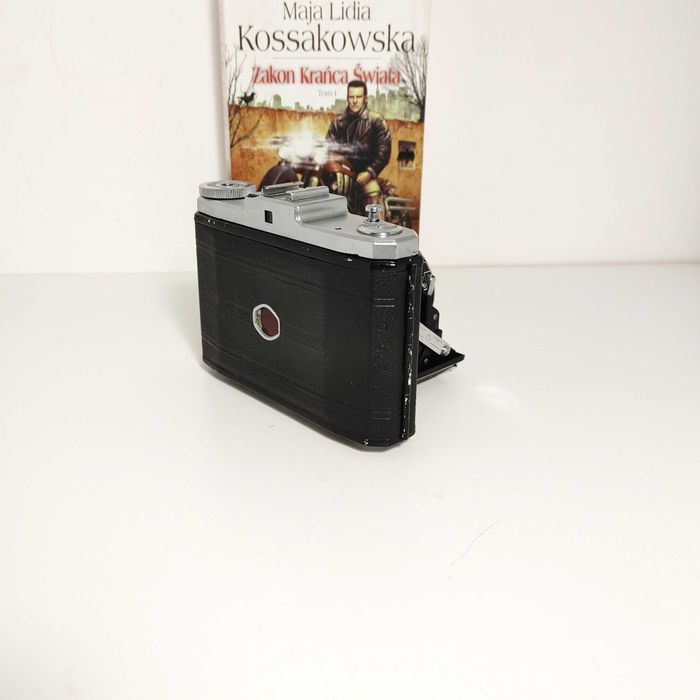 Aparat mieszkowy z 1953 roku Ikon Zeiss NETTAR II 518/16  1:6,3 75 mm