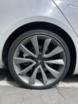 Продам диски R20 на Tesla Model 3 з резиною