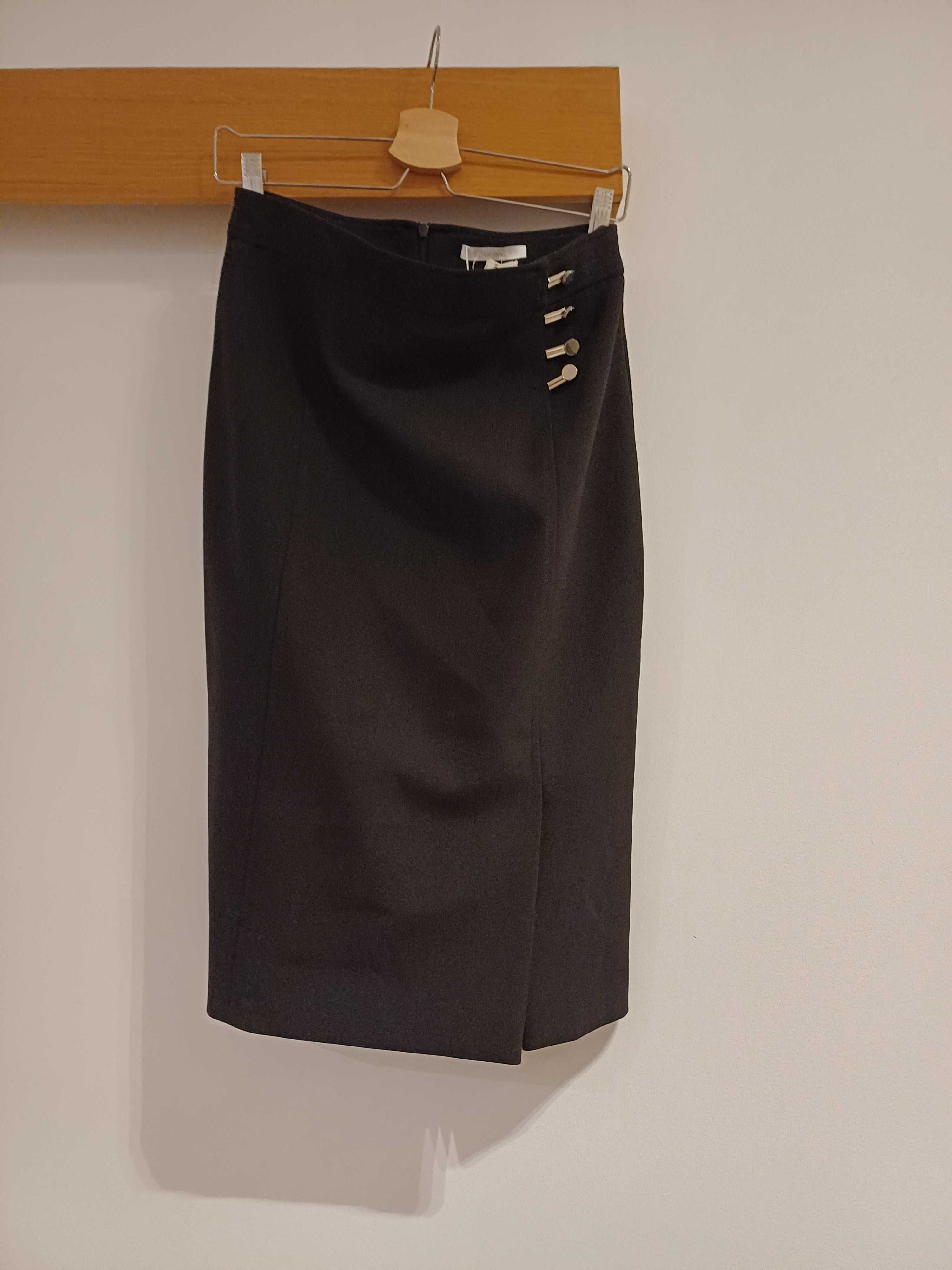 spódnica HUGO BOSS jest oryginalna, nowa, z metkami, dobrej jakości.