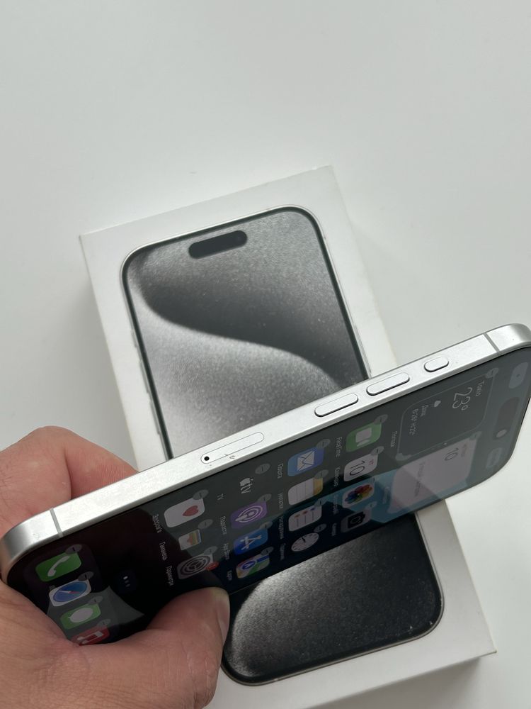 Iphone 15 pro 128 newerlock 700$