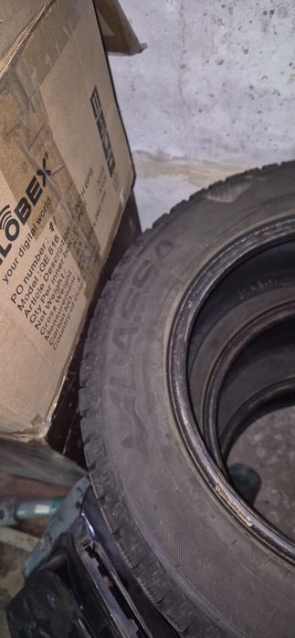 Продам зимову гуму Lassa Iseways 2 185/65/r15