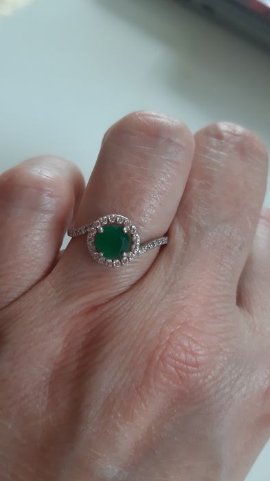 Продам кольцо серебрянное