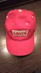 Продам бейсболку Levis