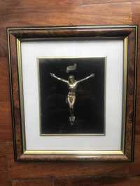Crucifixo emoldurado