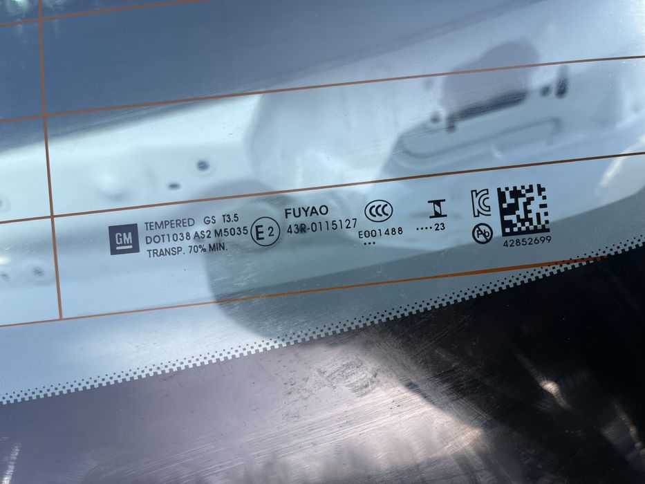 Кришка багажника Chevrolet Bolt EV 2023