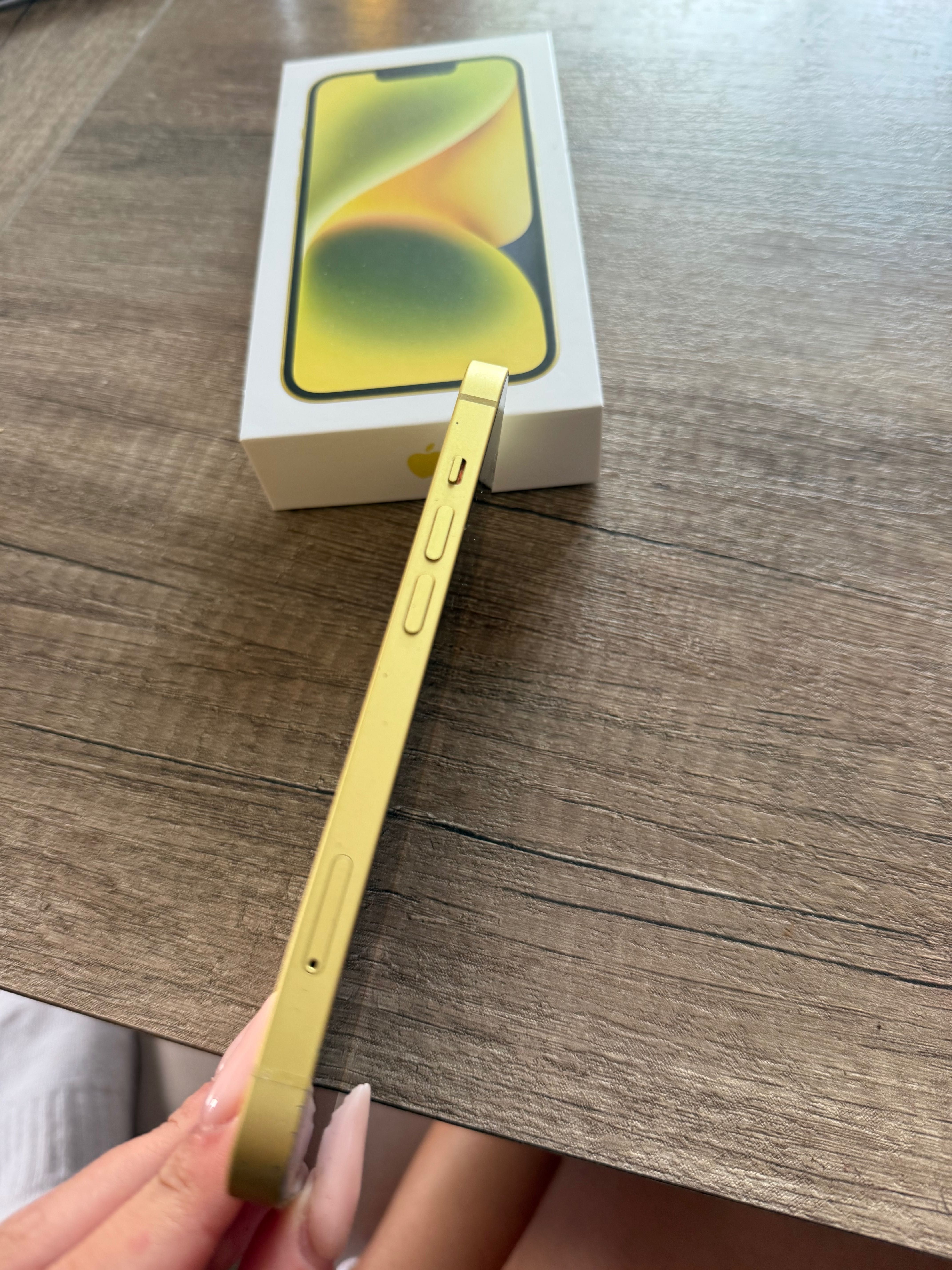 IPhone 14 128Gb yellow