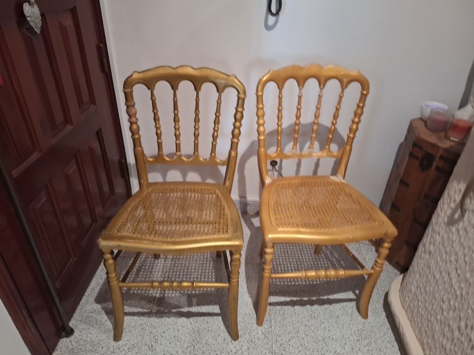 2 cadeiras douradas palhinha antigas