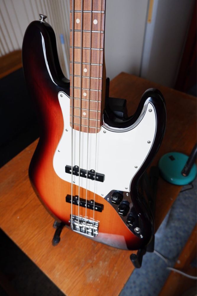 Fender jazz bass
