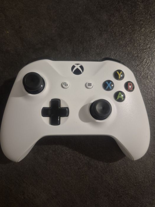Pad Xbox One/PC biały, oryginalny, model 1708