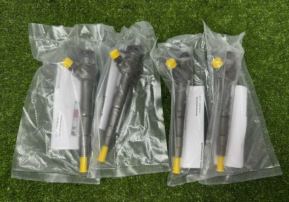 Форсунка паливна 2.0 TDI 03L130277J Volkswagen Skoda Audi 0445110369