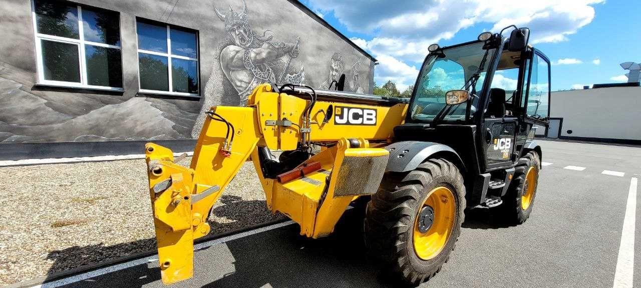 Ładowarka teleskopowa JCB 2017 r. 540V140