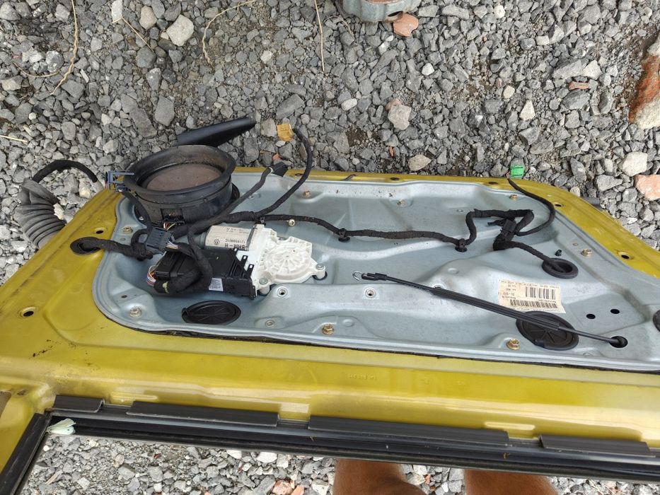 Lewe drzwi przód Volkswagen Golf 4 LA1u mechanizm podnoszenia szyby