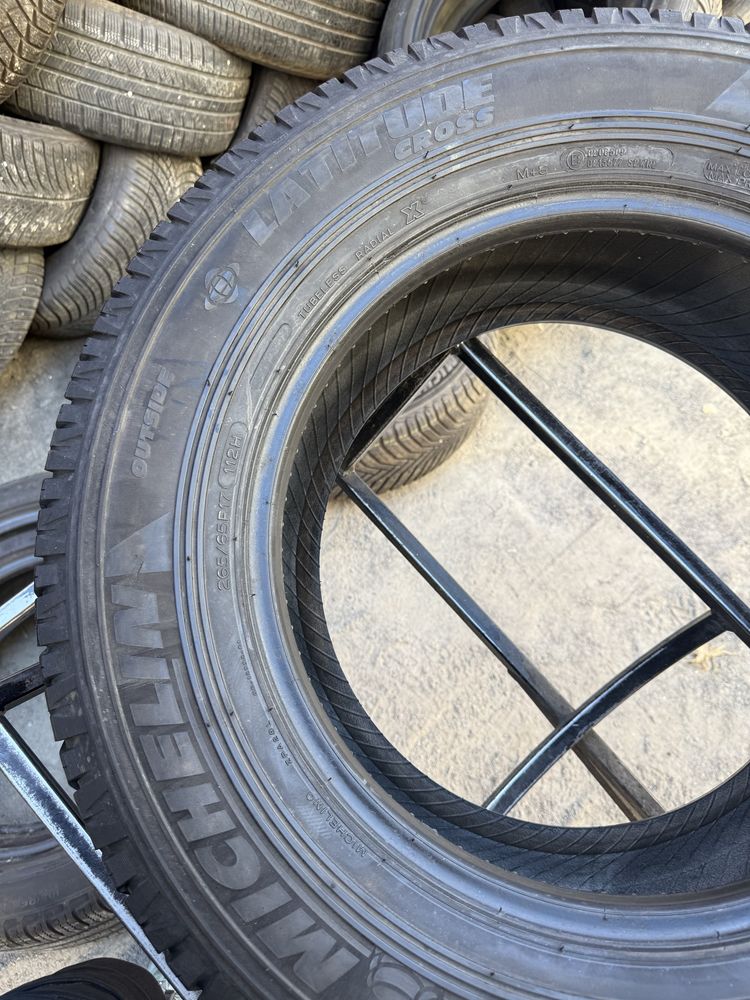 Шины БУ 265 65 R 17 Michelin latitude cross резина комплект