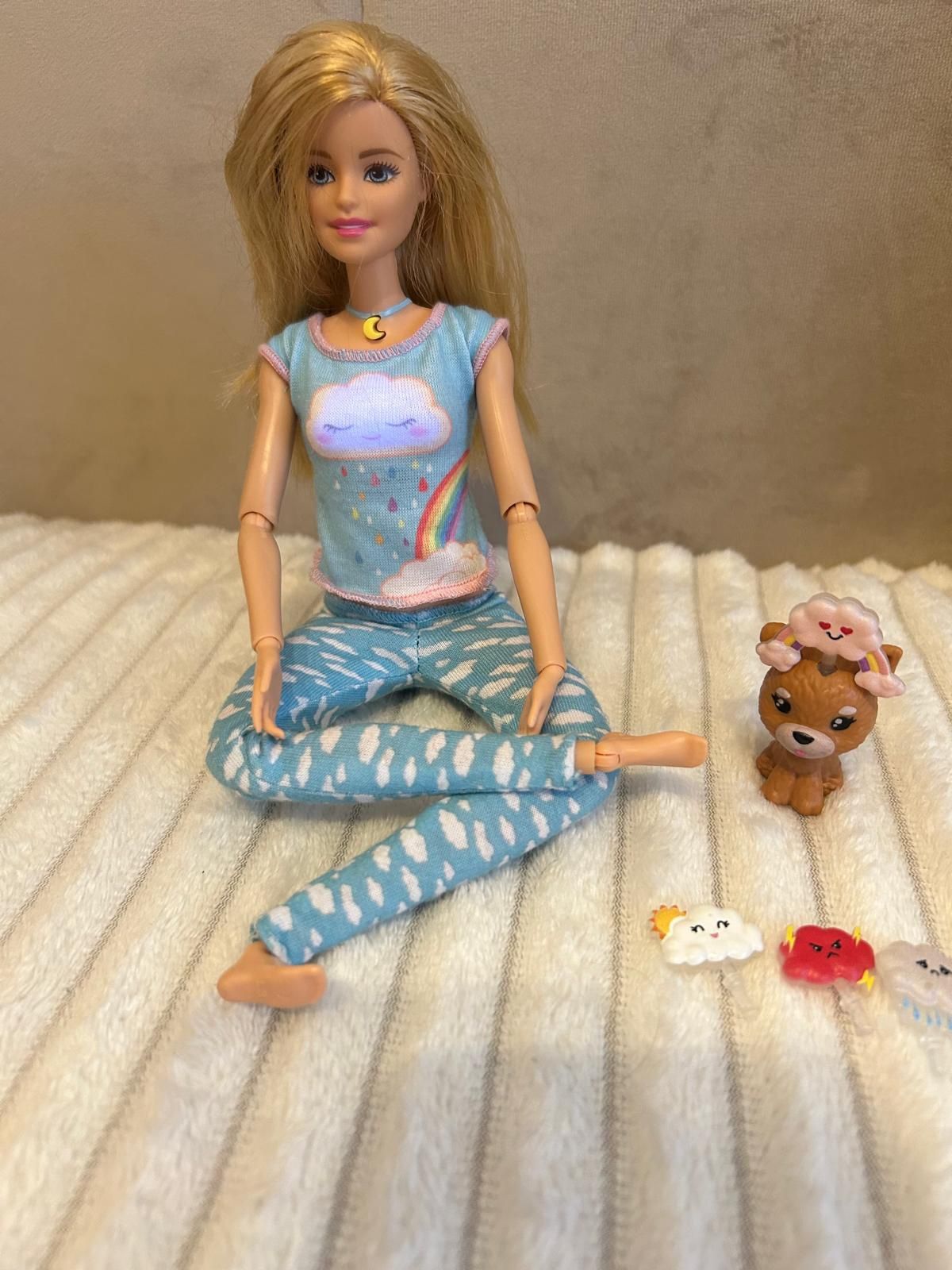 Lalka Barbie medytacja joga medytująca interaktywna z dźwiękiem