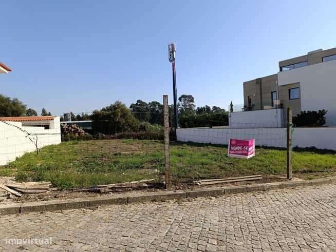 Terreno em canelas excelente