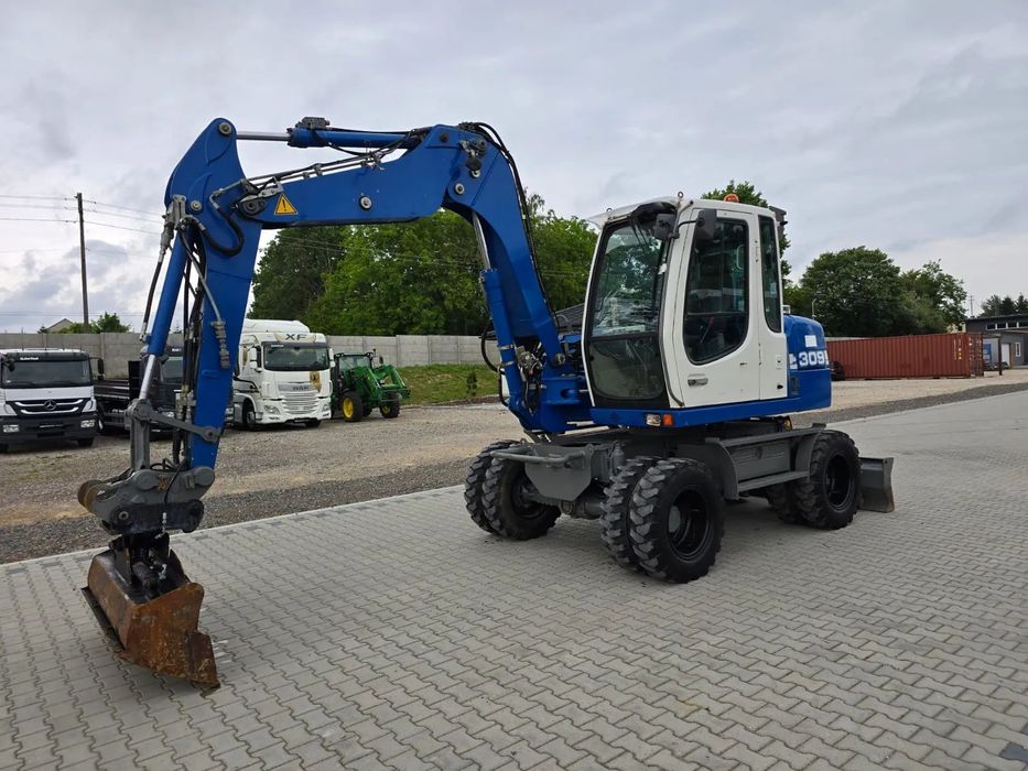 Liebherr 309 / RAMIE TRZY RAZY ŁAMANE