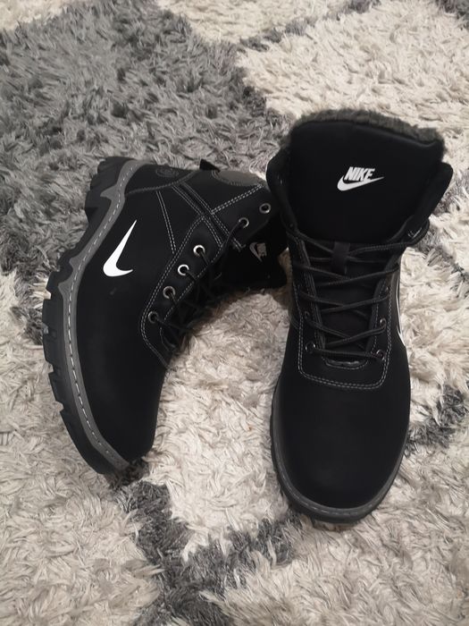 Nowe zimowe buty męskie.