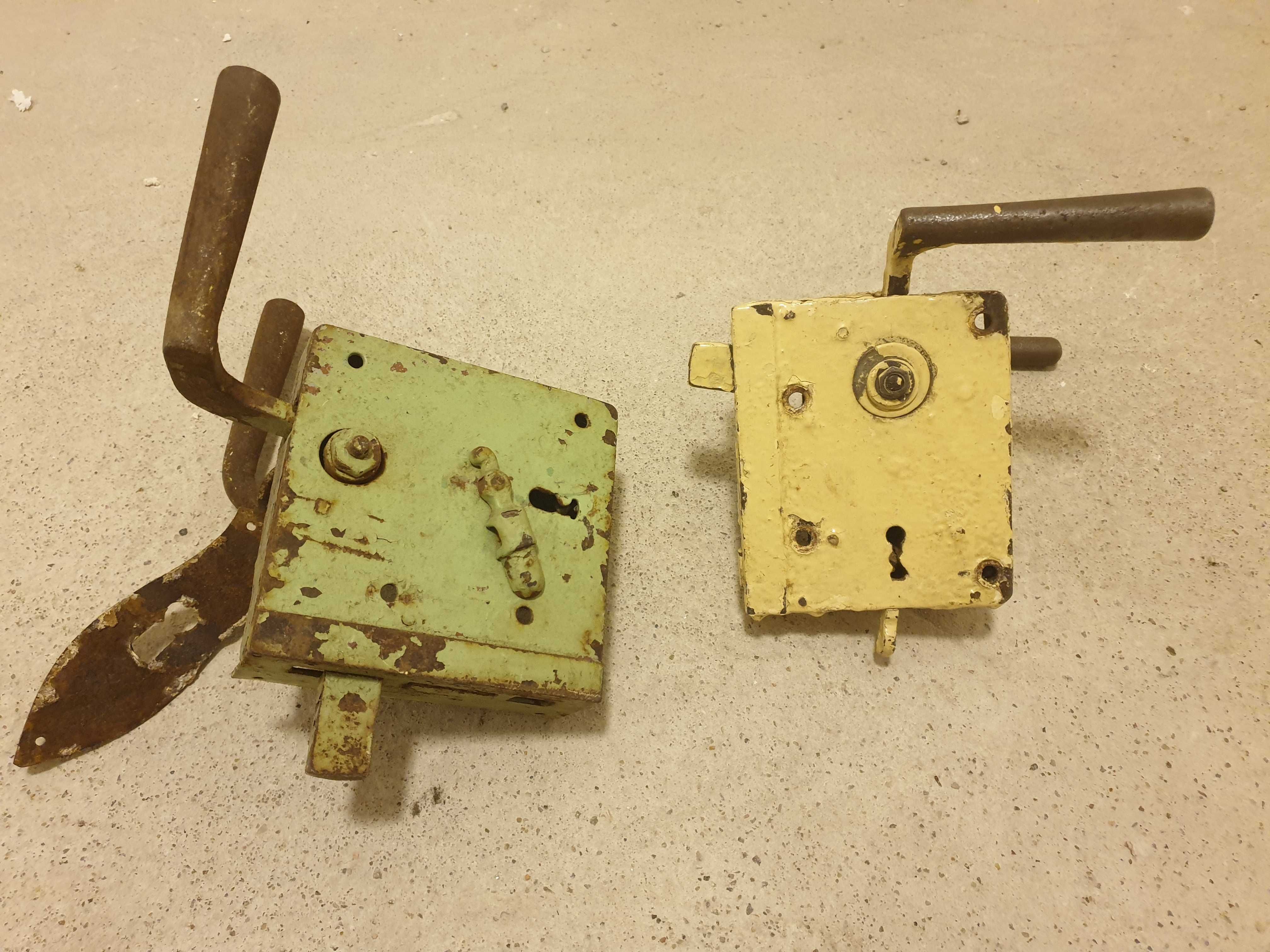2x zamek stary metalowy do drzwi, zabytek