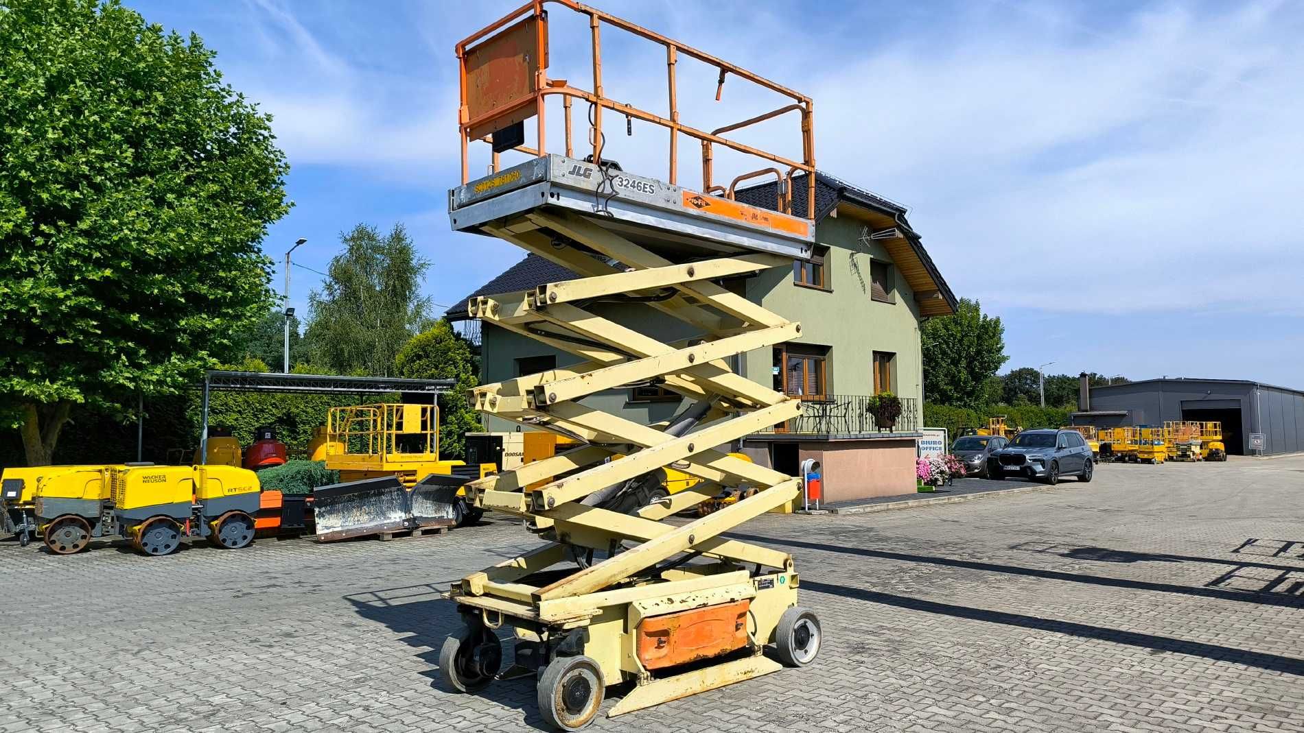 Podnośnik nożycowy JLG 3246 ES rok 2007 cena brutto