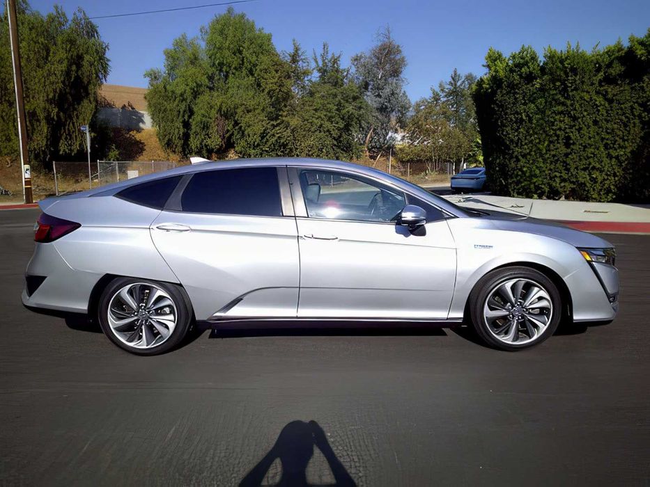 Honda Clarity      2018