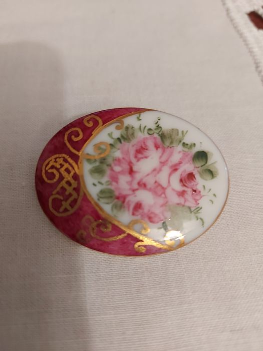 Broche de Porcelana pintado à mão, Oval.