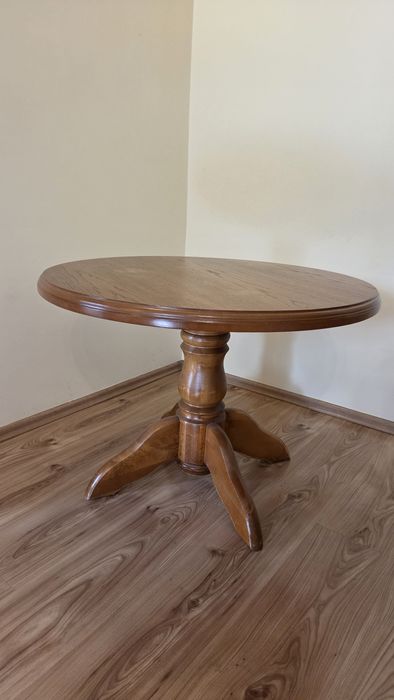 Okrągły drewniany stolik kawowy dąb