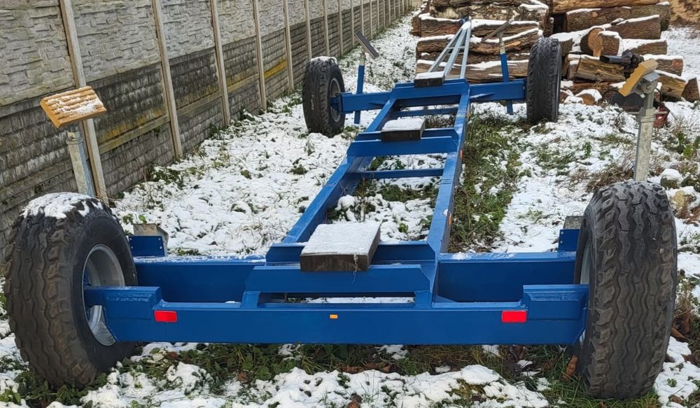 Stojak, łoże pod łódź motorową