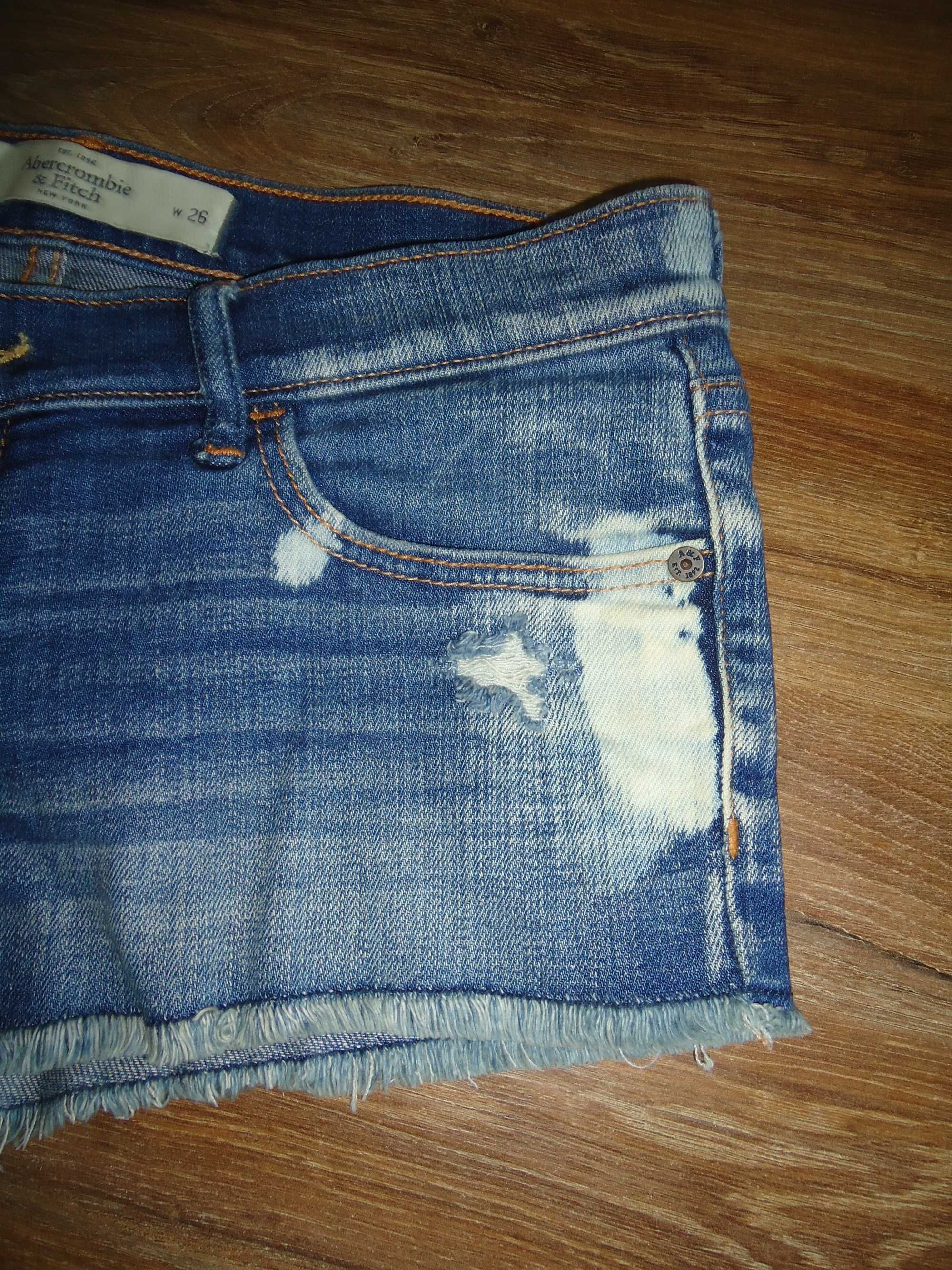 Abercrombie&Fitch krótkie Spodenki Szorty Jeansowe W26