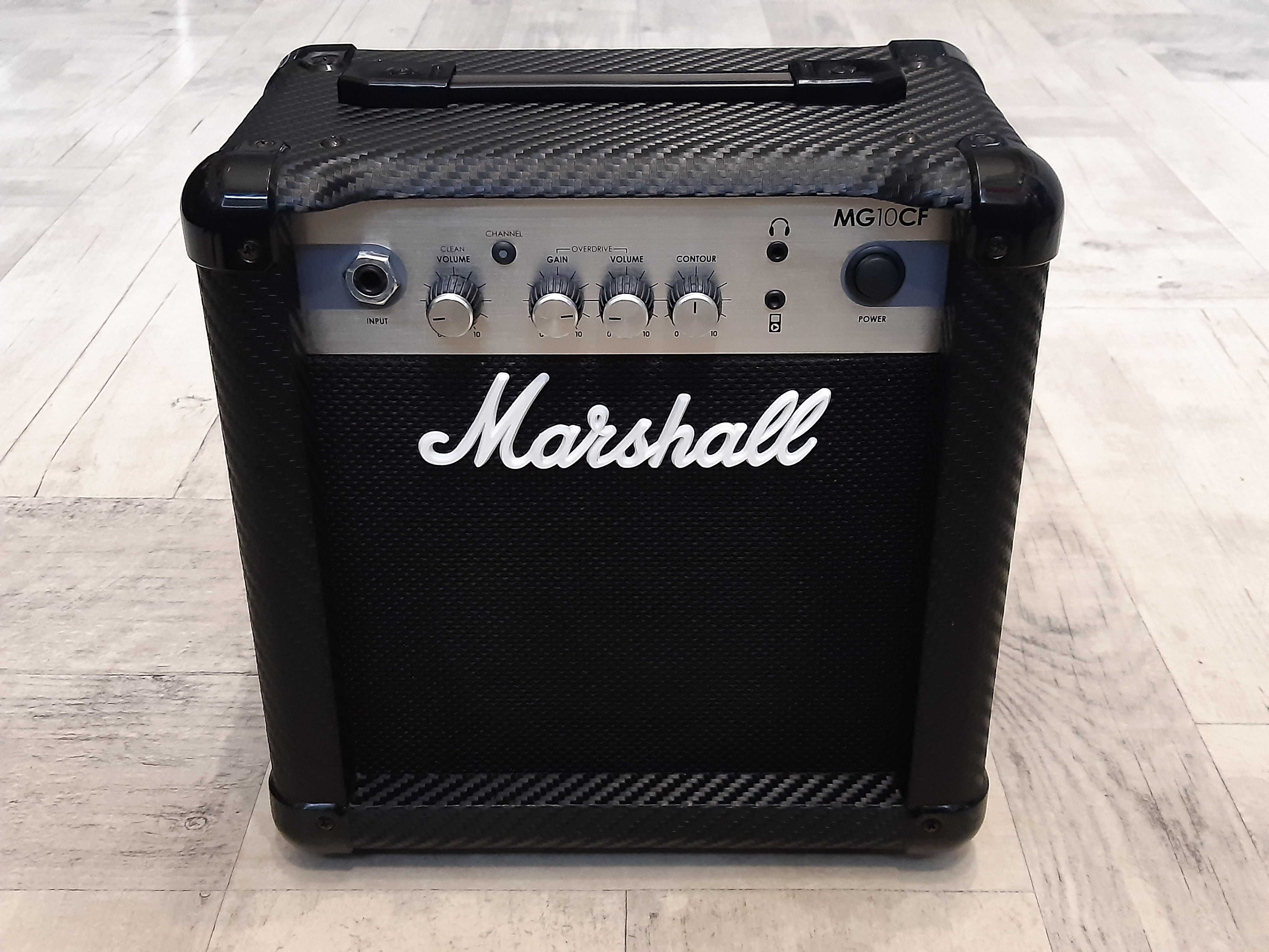 Wzmacniacz Gitarowy -Marshall MG 10 CF Carbon Fibre- lub dodam Gratis