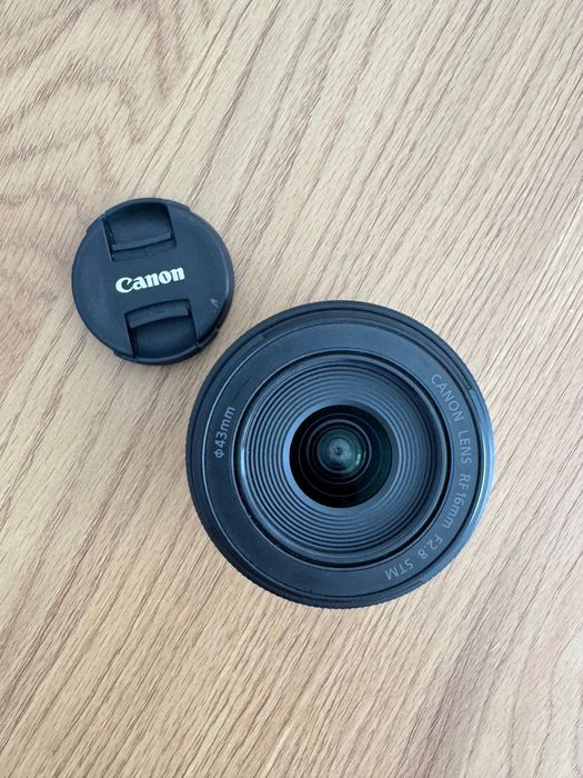 Obiektyw Canon RF 16mm 2.8. Stan idealny.