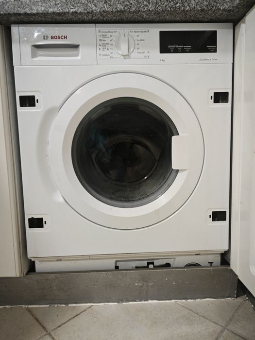 Máquina de Encastrar em moveis Lavar Roupa Bosch A+++ (PVP 800€)