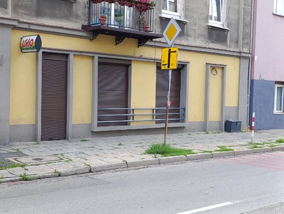Lokal handlowy lub usługowy, biuro, przy ulicy, witryna, wynajmę.